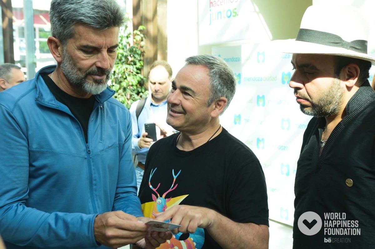 Mendoza Mayor Ulpiano Suarez with Luis Miguel Gallardo